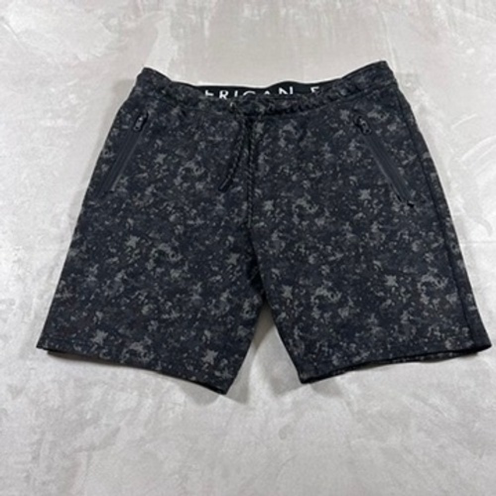American Eagle Shorts Mens L Gray Digital Camo Zipper Pockets Activewear